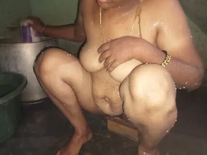 Indian aunty bathing pics - kanotie.com.