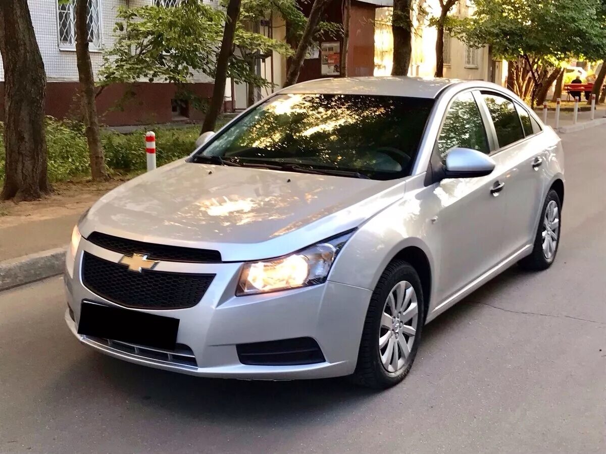 Шевроле круз 2010 купить. Chevrolet Cruze 2010. Chevrolet Cruze 2010 седан. Шевроле Круз седан 2010. Chevrolet Cruze 2012 1.6.