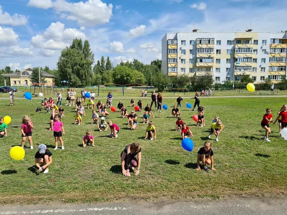 Погода новый оскол на неделю белгородская область. Новый Оскол стадион. Новый Оскол город. Стадион в новом Осколе. Рп5 новый Оскол.