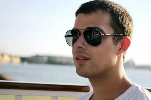 Алекс блоггер