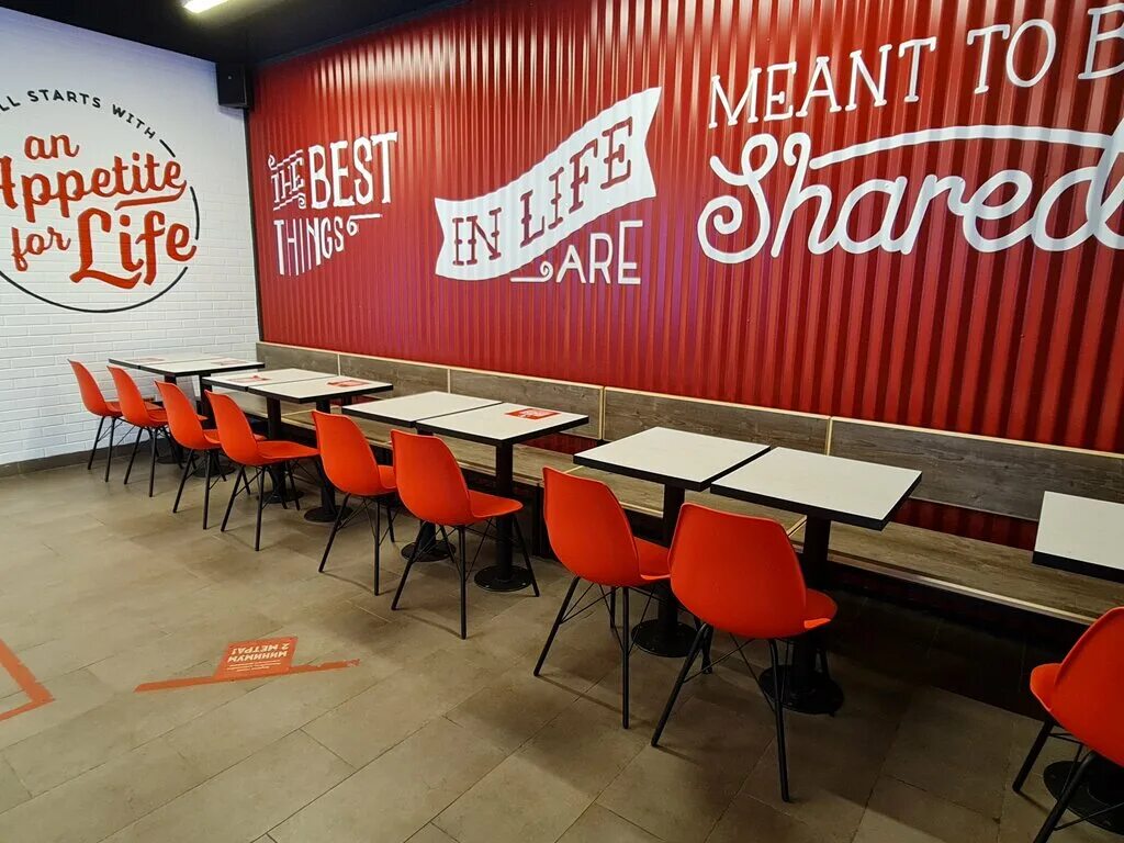 Фирма шеффилтон чья. Шеффилтон. Шеффилтон. Шеффилтон. Стулья шеффилтон.