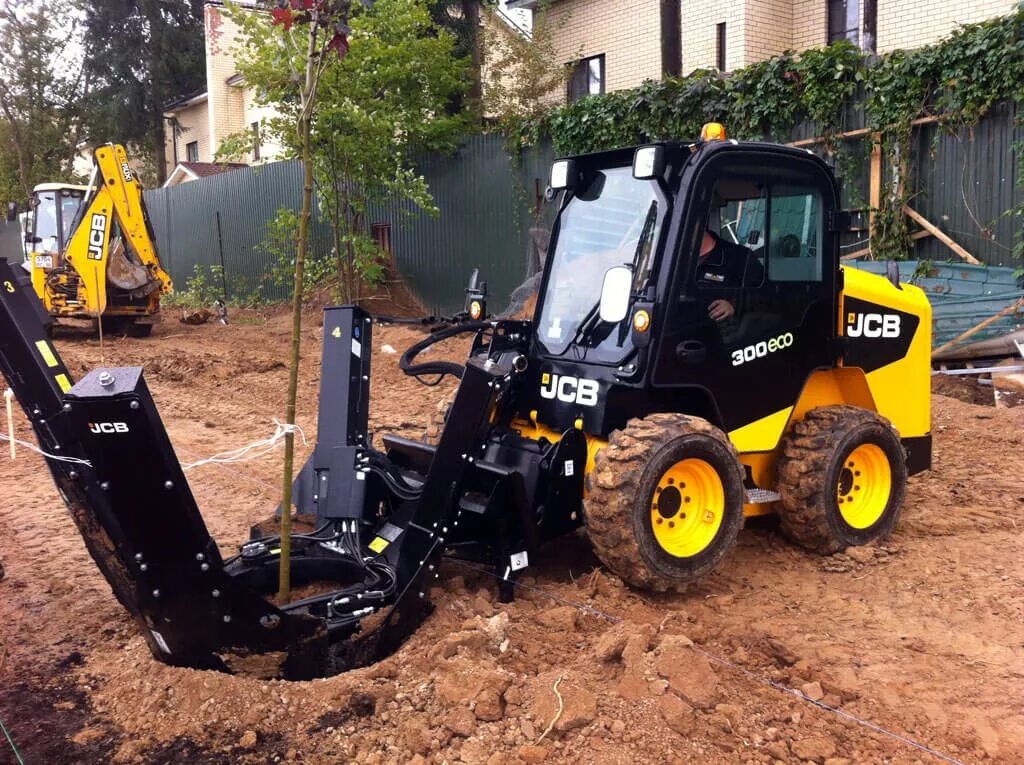 Трактор снять. Трактор jcb 4cx. трактор jcb cx. jcb mini traktor. пересадчик jcb ts44.