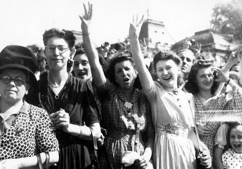 Освобождение Бельгии 1944. Германия 1940. Германия 1940 год. Немцы радуются