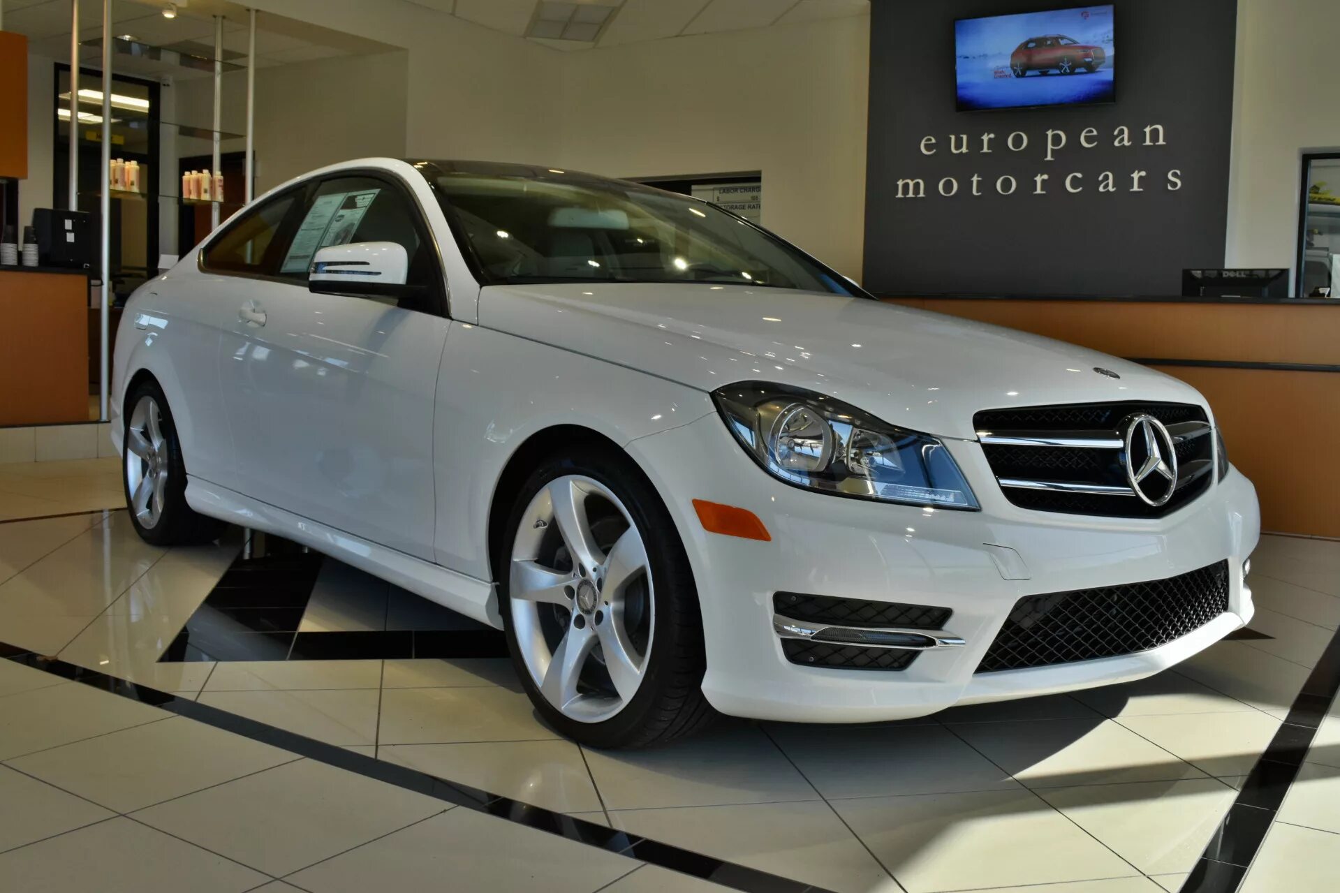 Е 350 д. Мерседес c350. mercedes c350 2014. mercedes benz c class 350. mercedes c class 350.