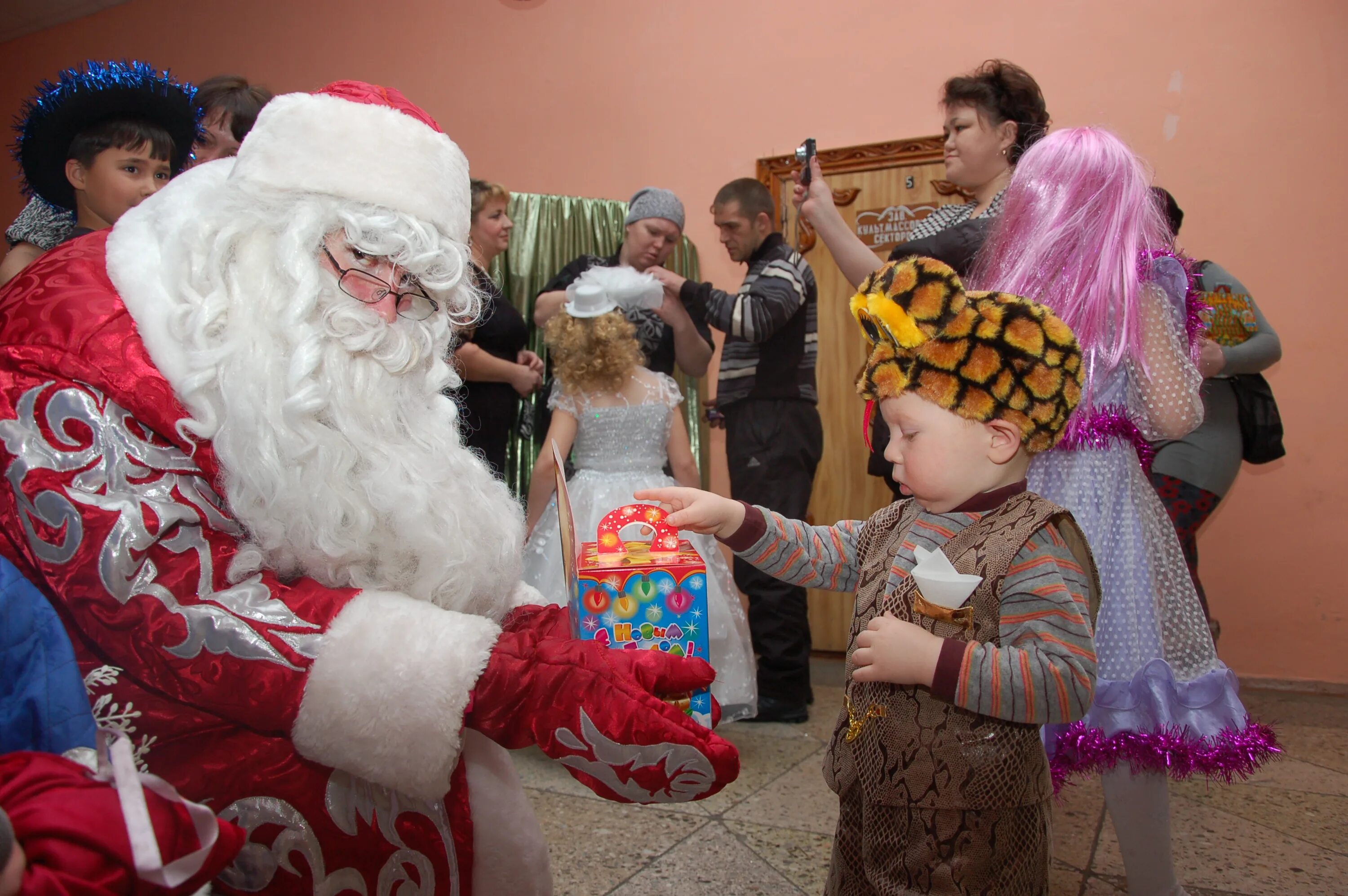 Кауров осинники андрей. Каток в осинниках 2021. Праздник осинники. Праздник осинники. Масленица осинники 2020.