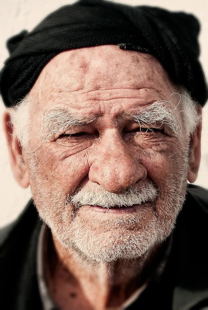 Типичный грек. Греческий дедушка. Греческие пенсионеры. Старый грек. Греки обычные.