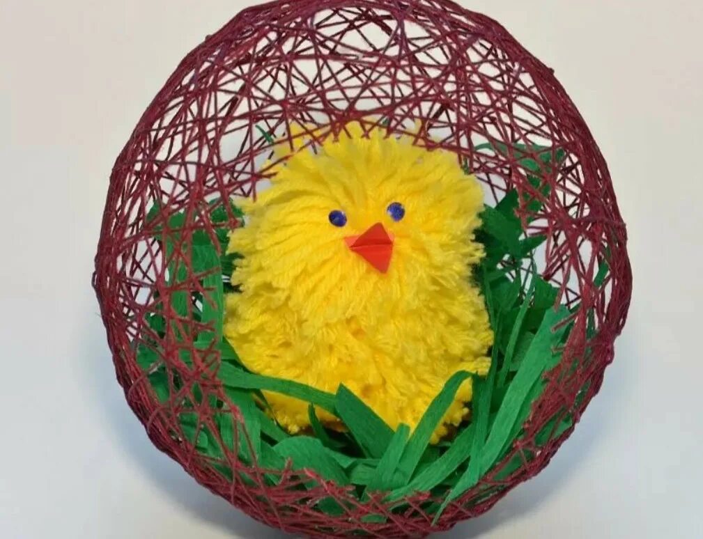 пасхи из ниток. пасхальное яйцо с ниток. поделки к пасхе своими руками. яйцо из ниток. украшение яйца из ниток.