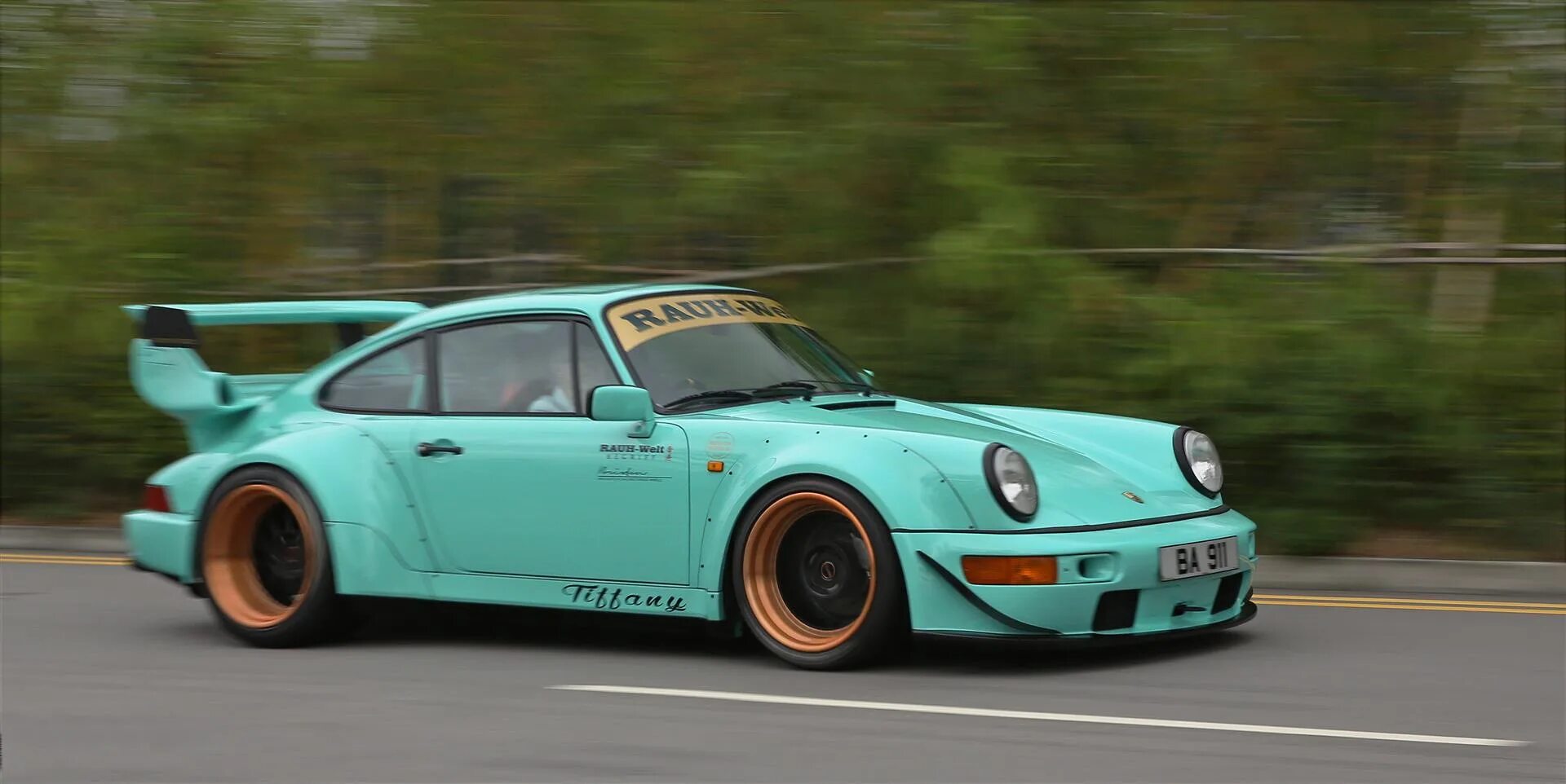 Porsche 930 rwb. Porsche 911 rwb. Porsche 911 rwb. Порше 911 в обвесе rwb. Porsche 911 carrera rwb.