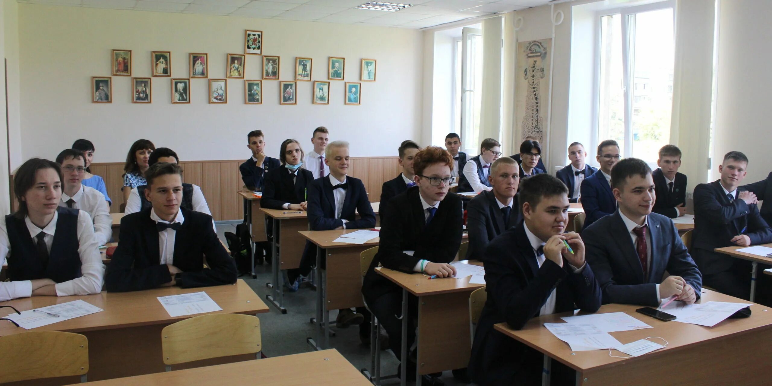 Ворошилова 2 челябинск лицей. Гренада курганская область лицей. Курганский лицей для одаренных. Многопрофильный лицей-интернат для одаренных детей. Гренада лицей для одаренных детей курган.