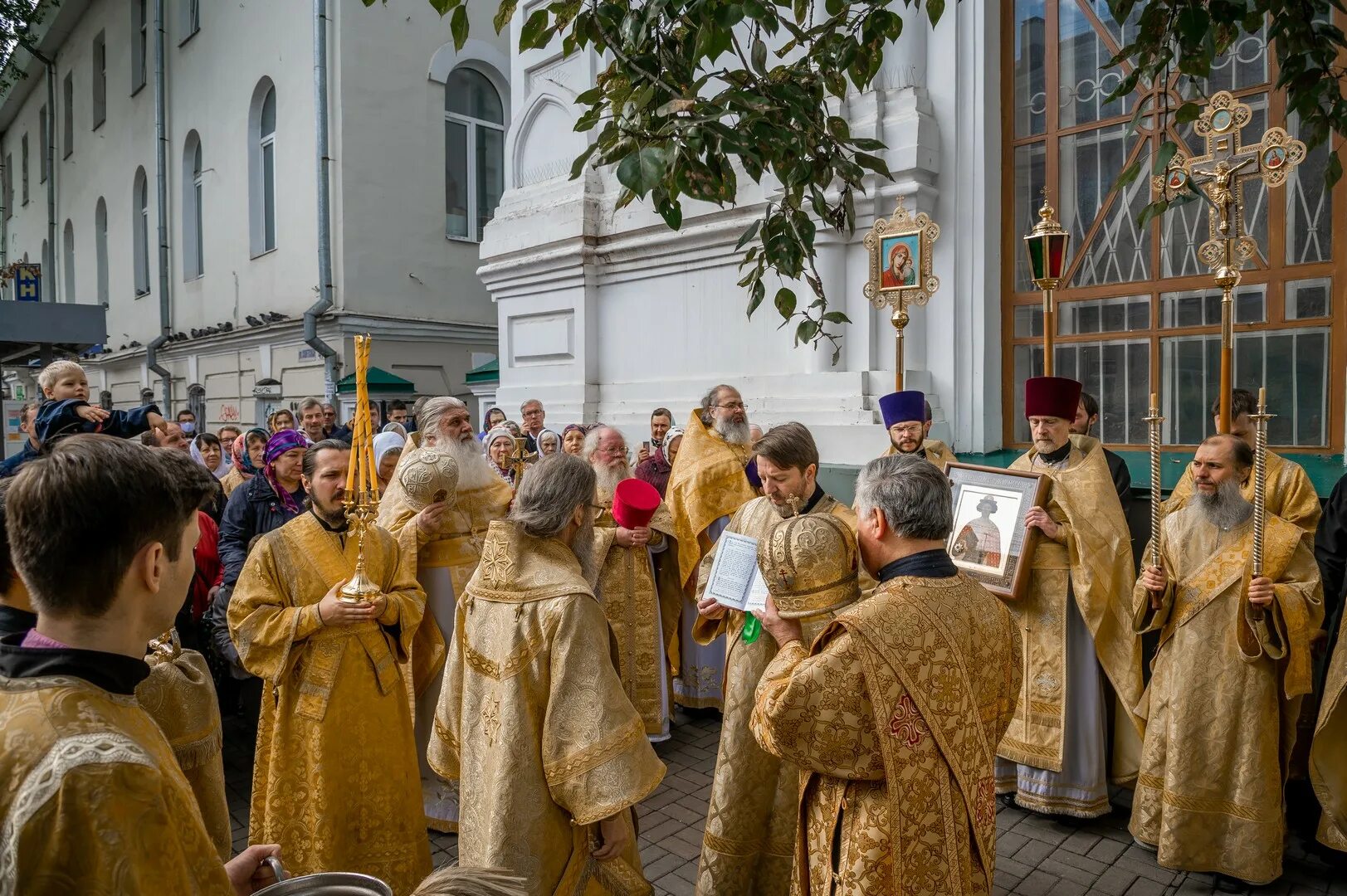 богослужения в храмах энгельса