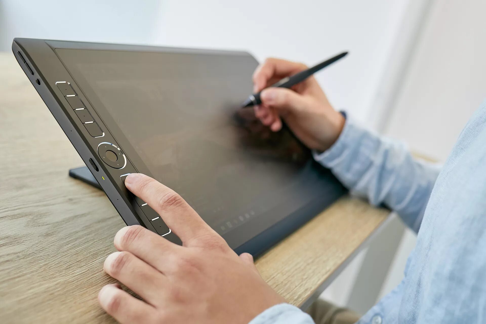 Wacom windows 10. Wacom MOBILESTUDIO Pro. MOBILESTUDIO Pro 16. Планшетный ПК Wacom mobile Studio Pro 16 512gb. Wacom mobile Studio.