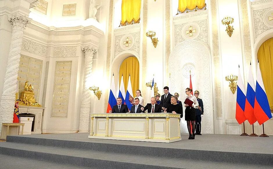 Церемония в Кремле. Подписание соглашений в Кремле. Подписание Крым 2014. Кремль. Присоединение республик к россии