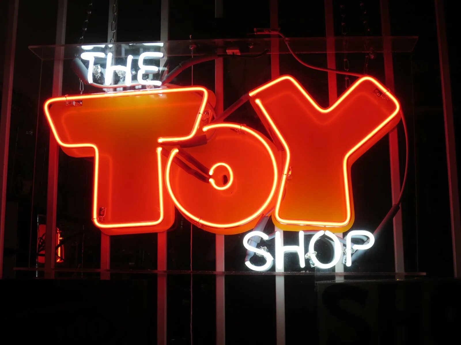 Shop sang. Toy shop logo.