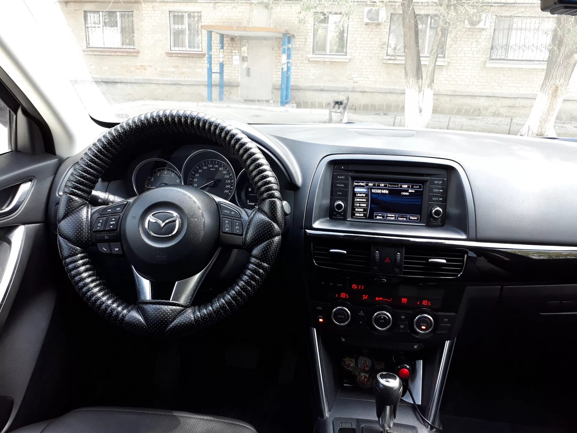 Управление сх 5. Руль Mazda CX-5. Руль Мазда сх5. Оплетка на руль Мазда СХ 5. Оплетка на руль Mazda cx5.