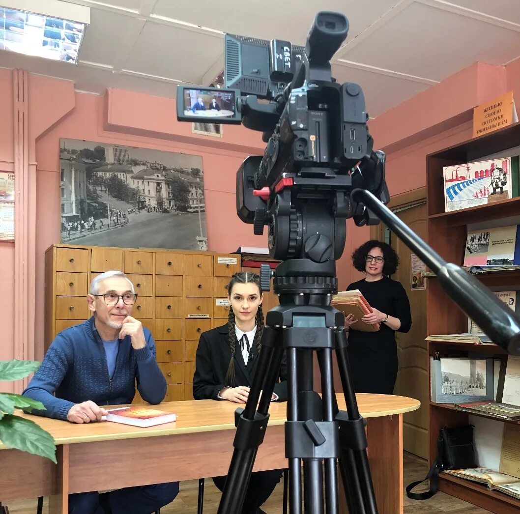 Бгита военная кафедра. Суземка фото. Территория чаинское лесничество. Школьники убирают территорию. Кафедра в школе фото.