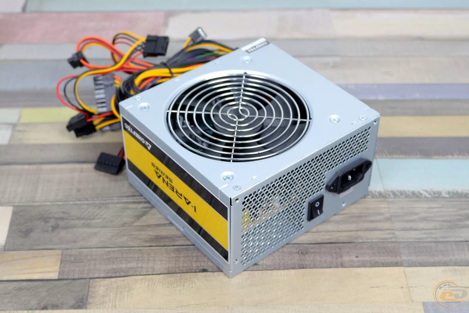 Chieftec value. Chieftec value apb-400b8. блок питания chieftec apb-400b8 400w. chieftec value 400w. chieftec value 600w [apb-600b8].