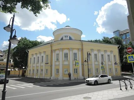 Улица городская дом 1