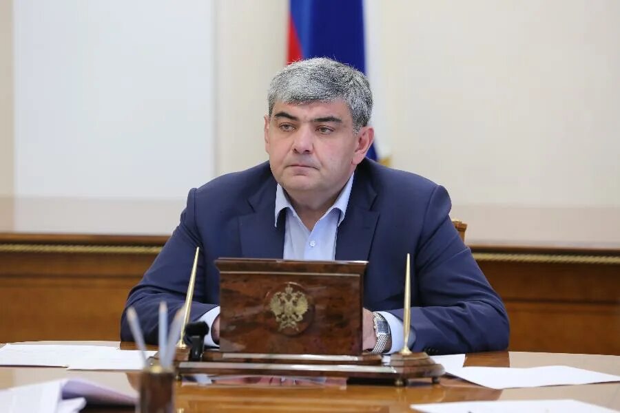 Коков фото. Казбек Коков. Президент Адыгеи 2022. Кабардино-Балкария Баксанский район. Жена Казбека Кокова.
