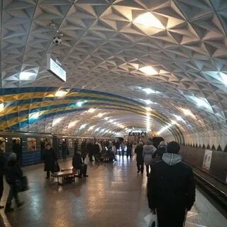 Метро спортивная магазины