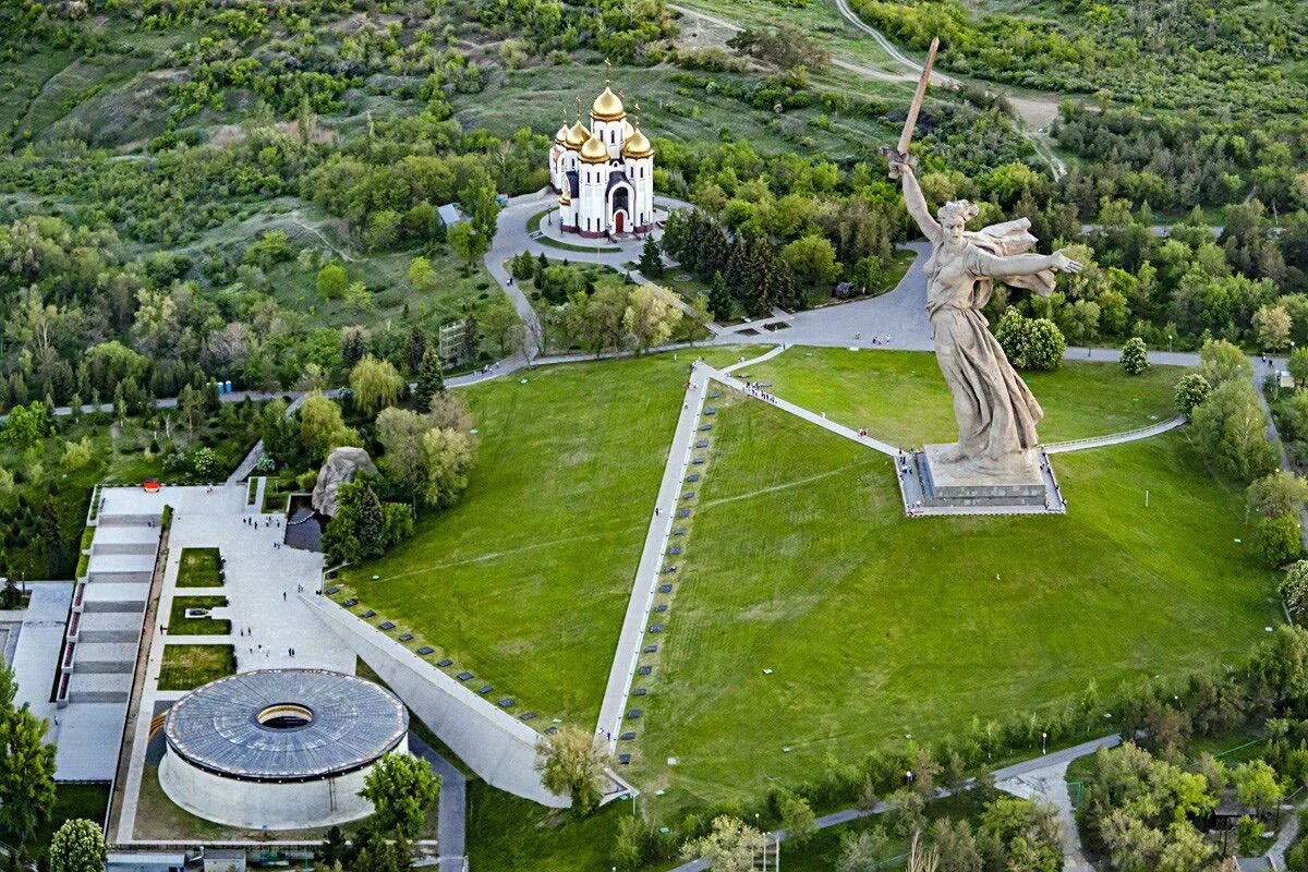 В каком районе волгограда находится мамаев. Мемориальный комплекс мамаева кургана. мемориал комплекс мамаев курган. историко-мемориальный комплекс «мамаев курган» в волгограде..