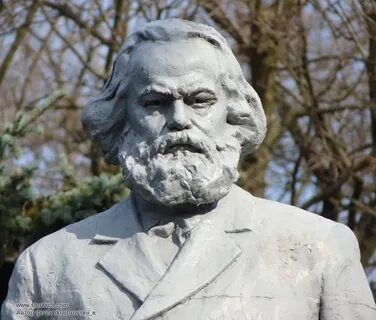 Памятник карлу марксу