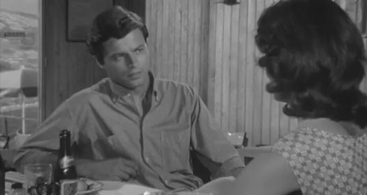 Катрин рувель мороз по коже. Мороз по коже 1963. Круги под глазами фильм 1964. Мороз по коже фильм 1963. Катрин рувель мороз по коже.