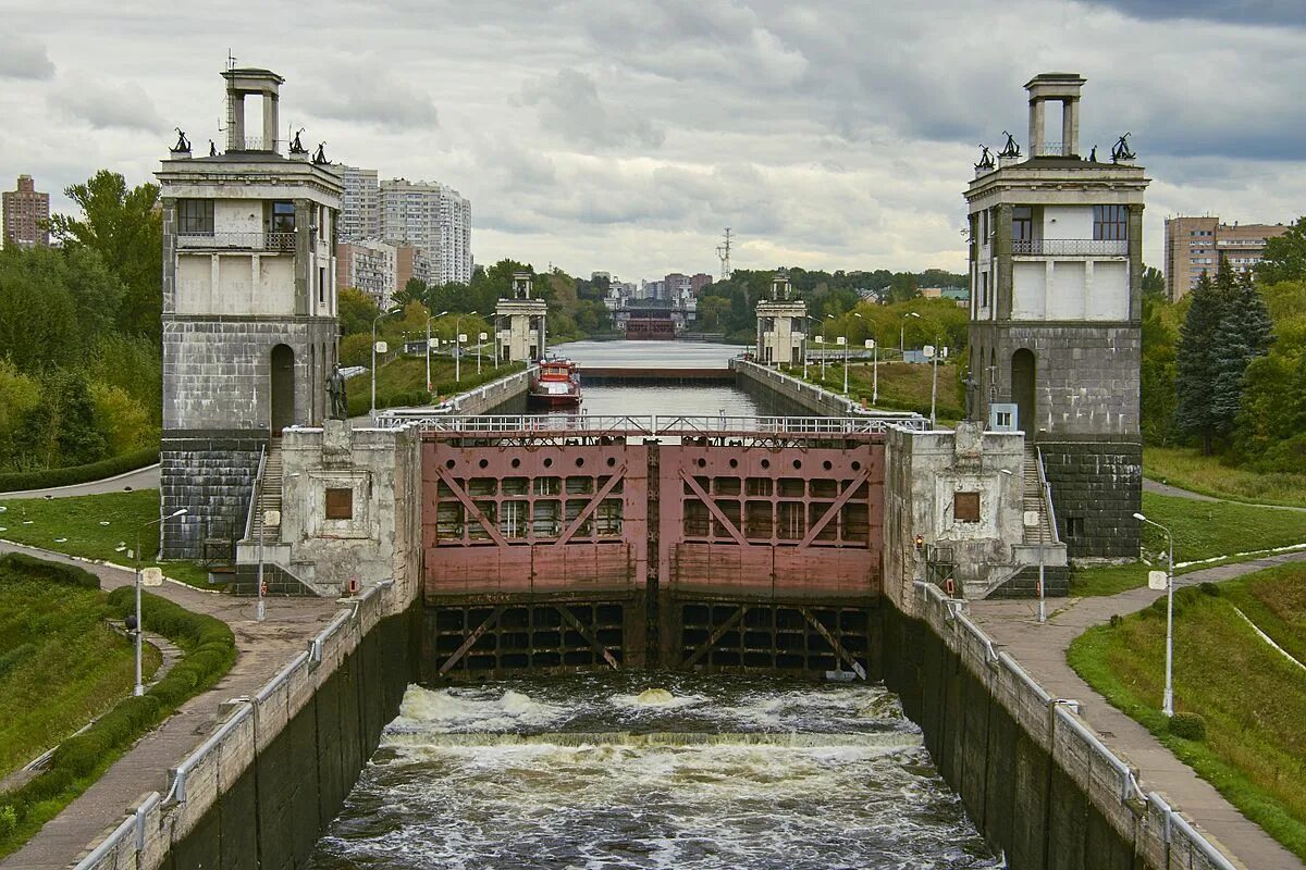 Шлюз водный. Шлюз Москва Покровское Стрешнево. Шлюз канала имени Москвы Покровское Стрешнево. Шлюзы Покровское Стрешнево. Шлюз 7 Тушино.