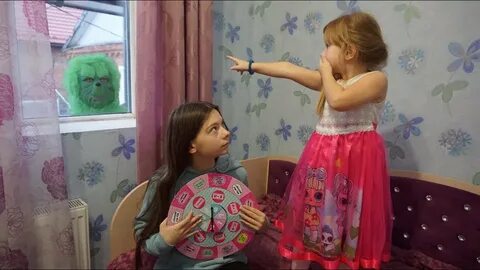 Включи которая настя играла