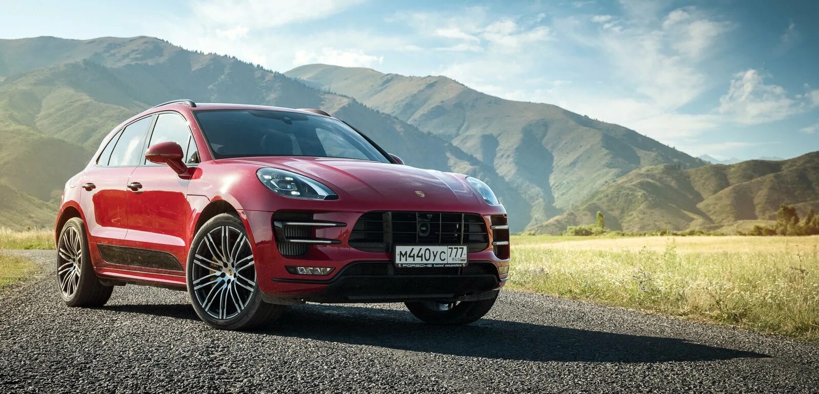 Macan intro. Порше макан литвин. рост макана. macan улыбка. как зовут макана.