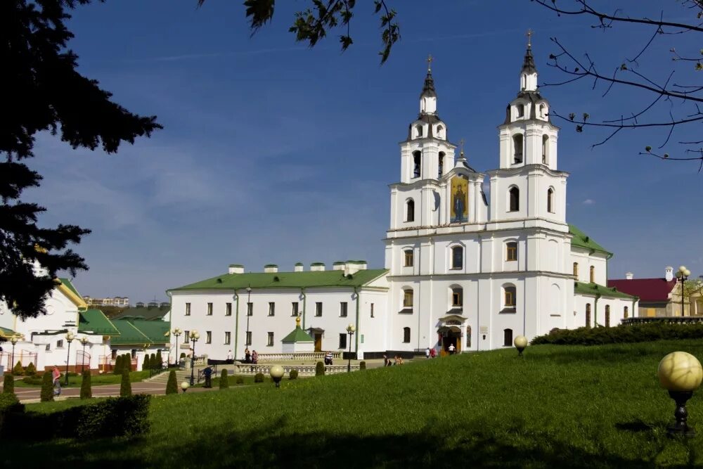 Храм сошествич Святого духа в Минске. Приходы минска