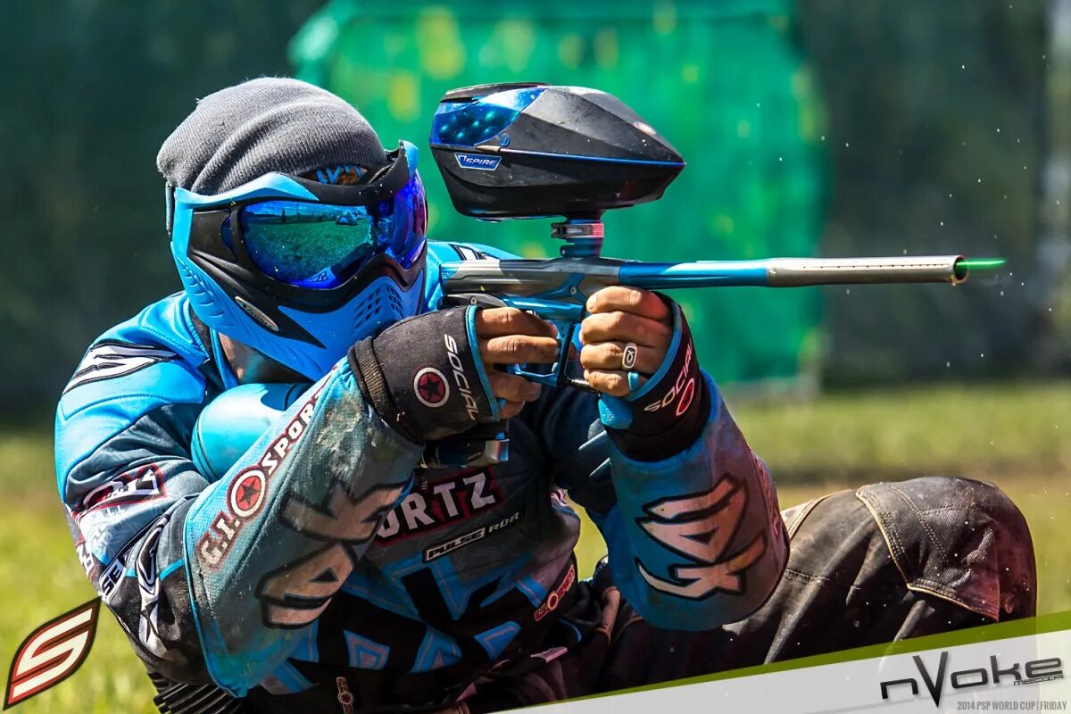 Пейнтбол выстрел. Paintball игра. спортивный пейнтбол. профессиональный пейнтбол. стрельба пейнтбол.