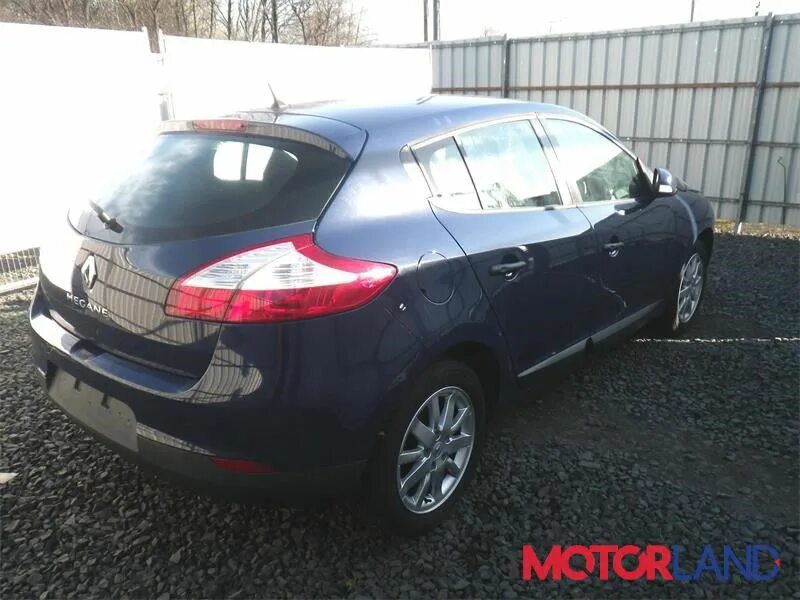Рено меган 3 2009 дизель. 7703017104 megane 3. Рено меган 3 на литых дисках. Рено флюенс темно серый 2011 года. Продам рено меган в крыму.