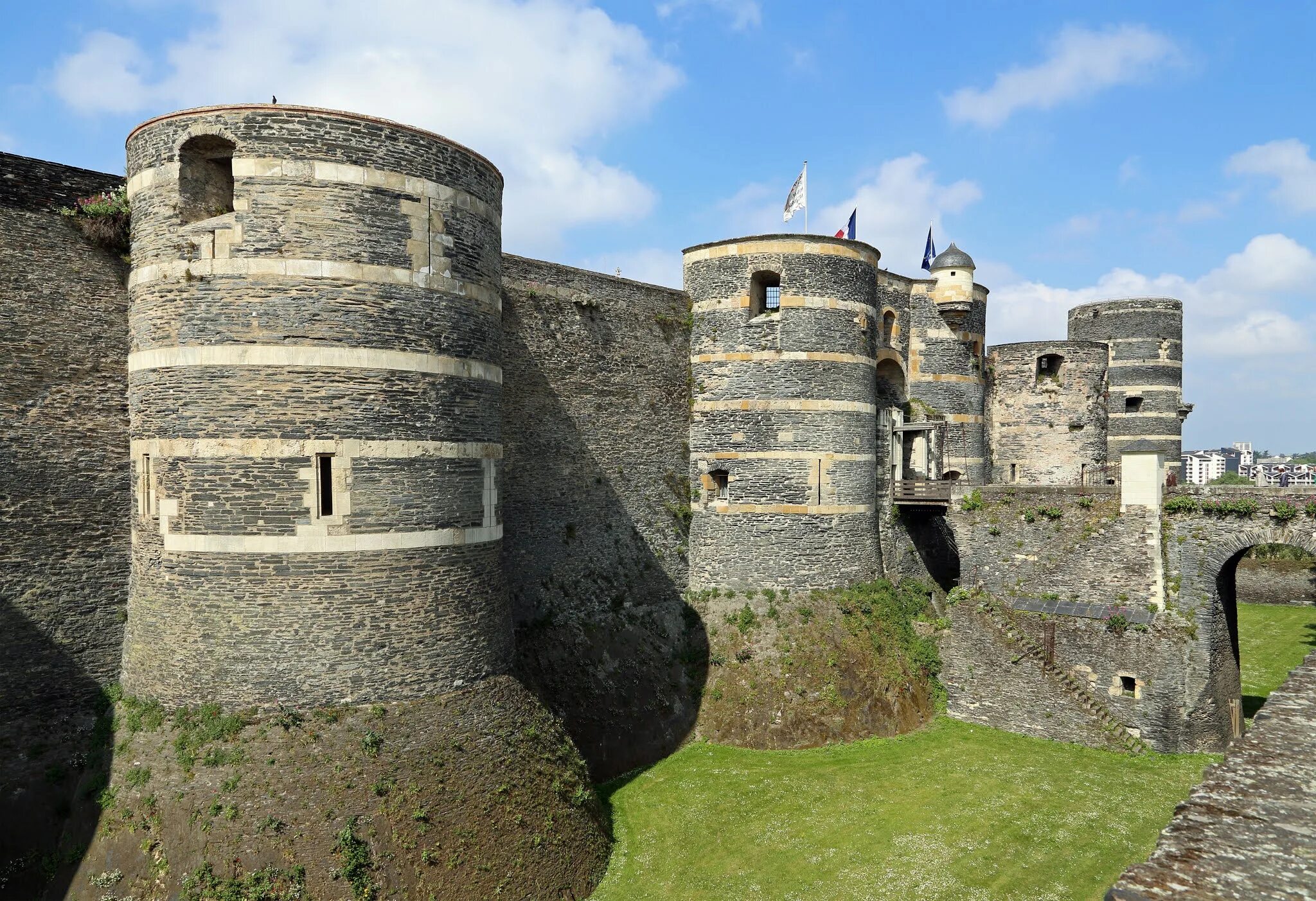 Castle r