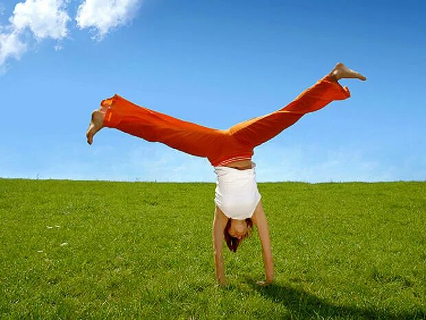 How to Do a One Handed Cartwheel (with Pictures) - wikiHow