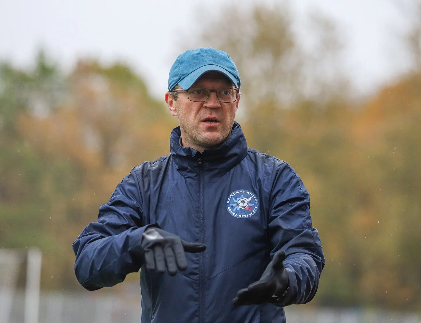 Алмаз антей 2002 год. Алмаз антей команда. Дворец спорта алмаз-антей санкт-петербург. Тренера алмаз антей. Тренера алмаз антей.