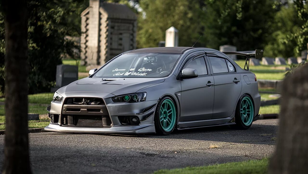 Evo tuning. Mitsubishi Lancer Evolution 10. Mitsubishi Lancer Evolution x. Mitsubishi Lancer EVO Tuning. Тюнингованный Mitsubishi Lancer 10.