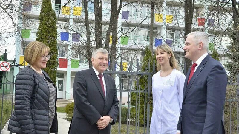 Ао комбинат кмаруда г губкин. Ао комбинат кмаруда губкин. Город губкин кмаруда. Обогатительный комплекс ао комбината кмаруда. Шахта губкин белгородская область.