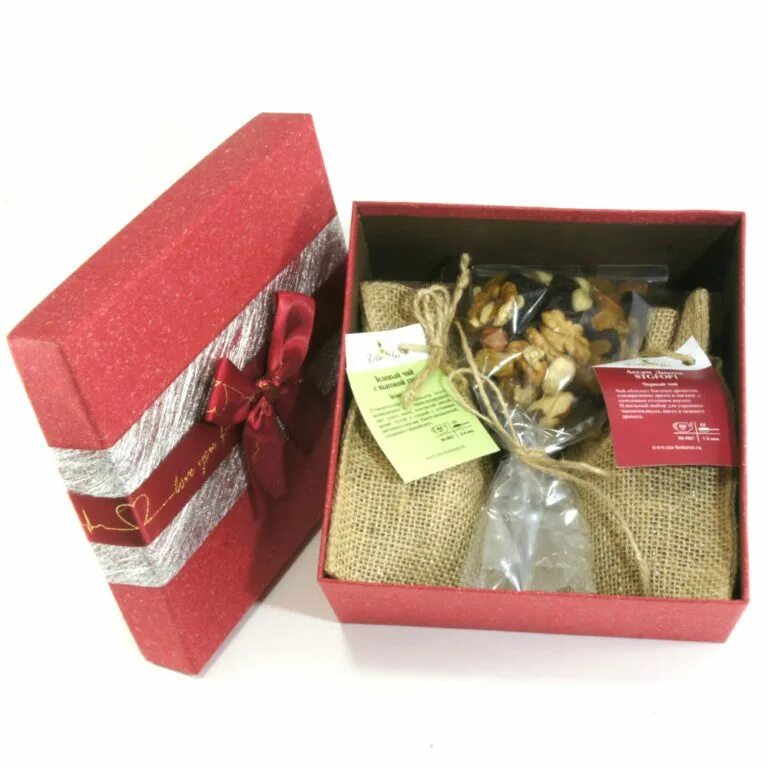 Подарочный набор чая. Подарочный набор - чайный. Чайный набор подарочный для женщин. Подарочный набор чая в подарок. Подарочный набор.