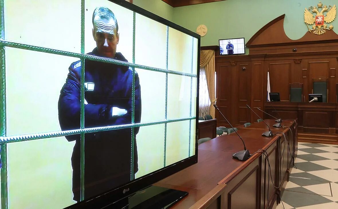 Навальный в тюрьме. Фото навального в колонии. Навального перевели в другую колонию. Навального перевели в другую колонию. Навального перевели в другую колонию.