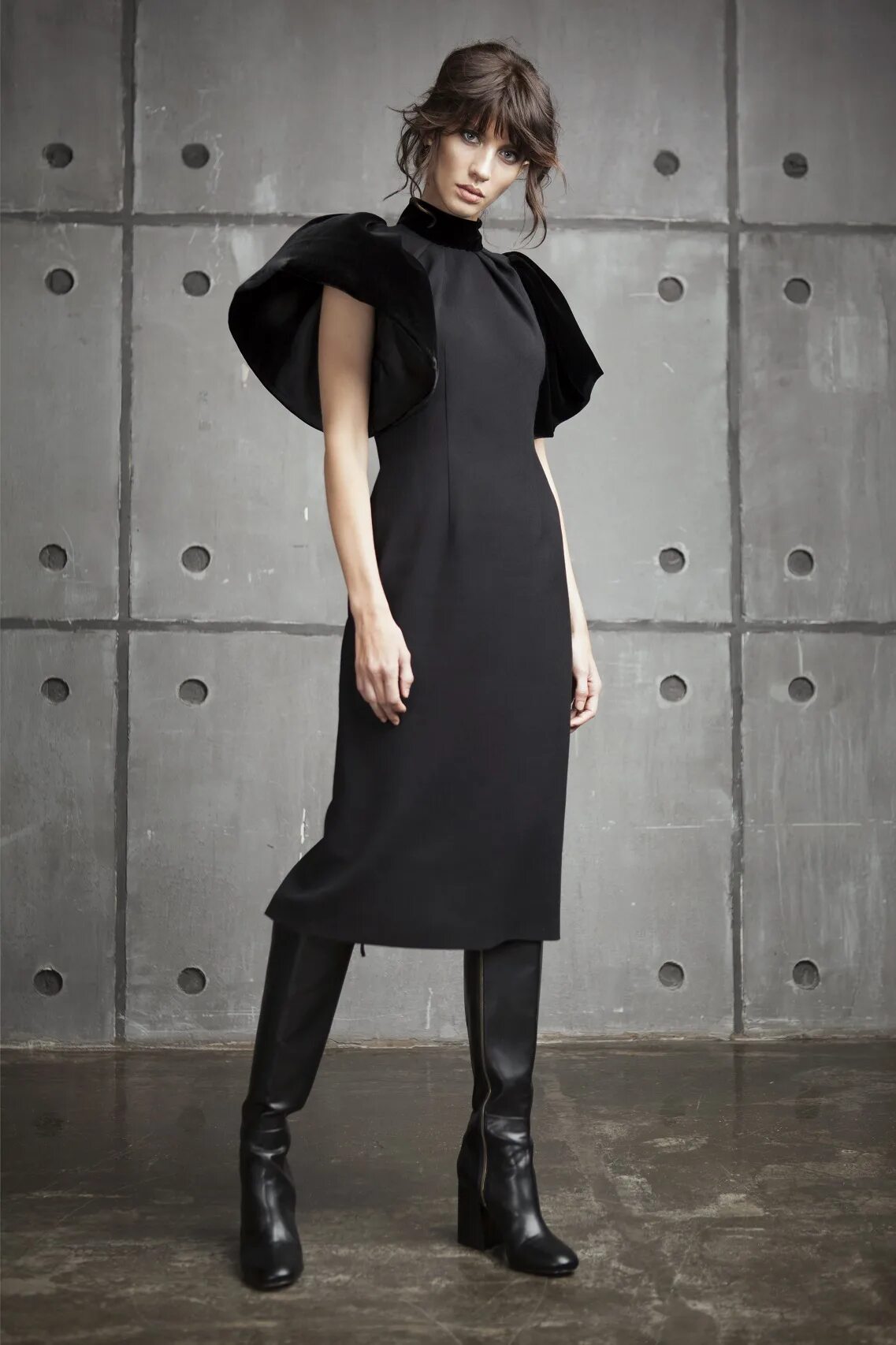 1997. Черное платье-халат ushatava. Ten the robe 1997. Платье женское купить the robe moscow в москве. Ushatava платье черное.