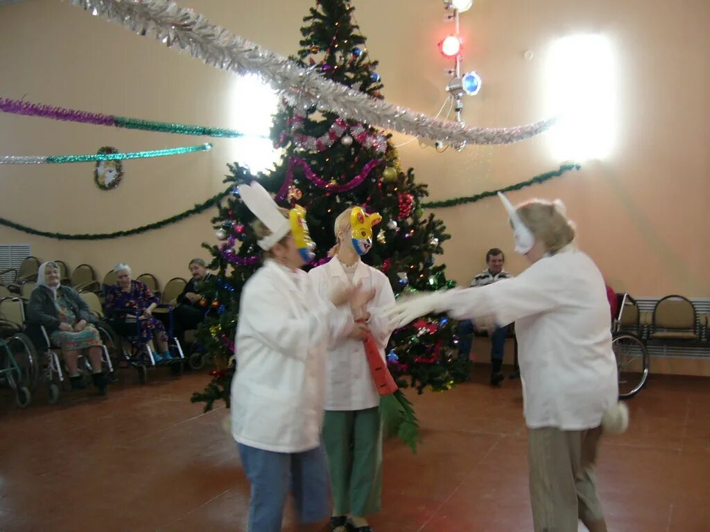 Октябрьский дом-интернат. Октябрьский дом интернат вологда молочное. Октябрьский дом интернат для престарелых и инвалидов. Октябрьский дом интернат для престарелых и инвалидов. Октябрьский дом интернат вологда молочное.