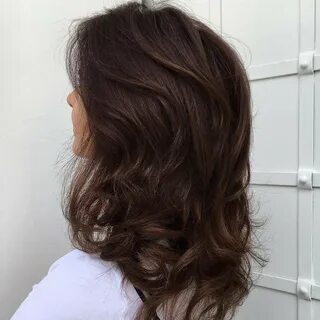Стрижка на длинные волосы придающая объем