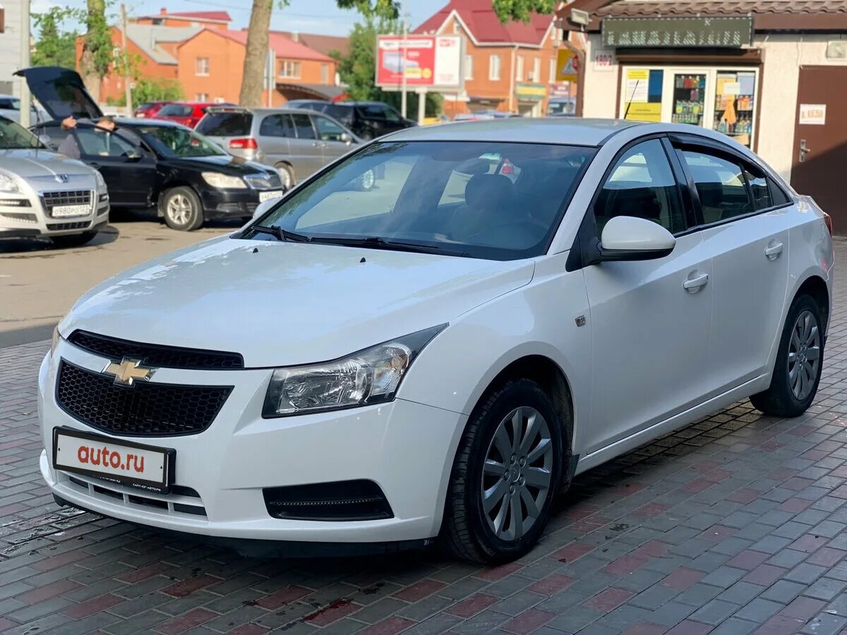 Chevrolet cruze 2010 1. 6. Chevrolet cruze 2010 седан 4k. шевроле круз 2010 1. Chevrolet cruze 2010.