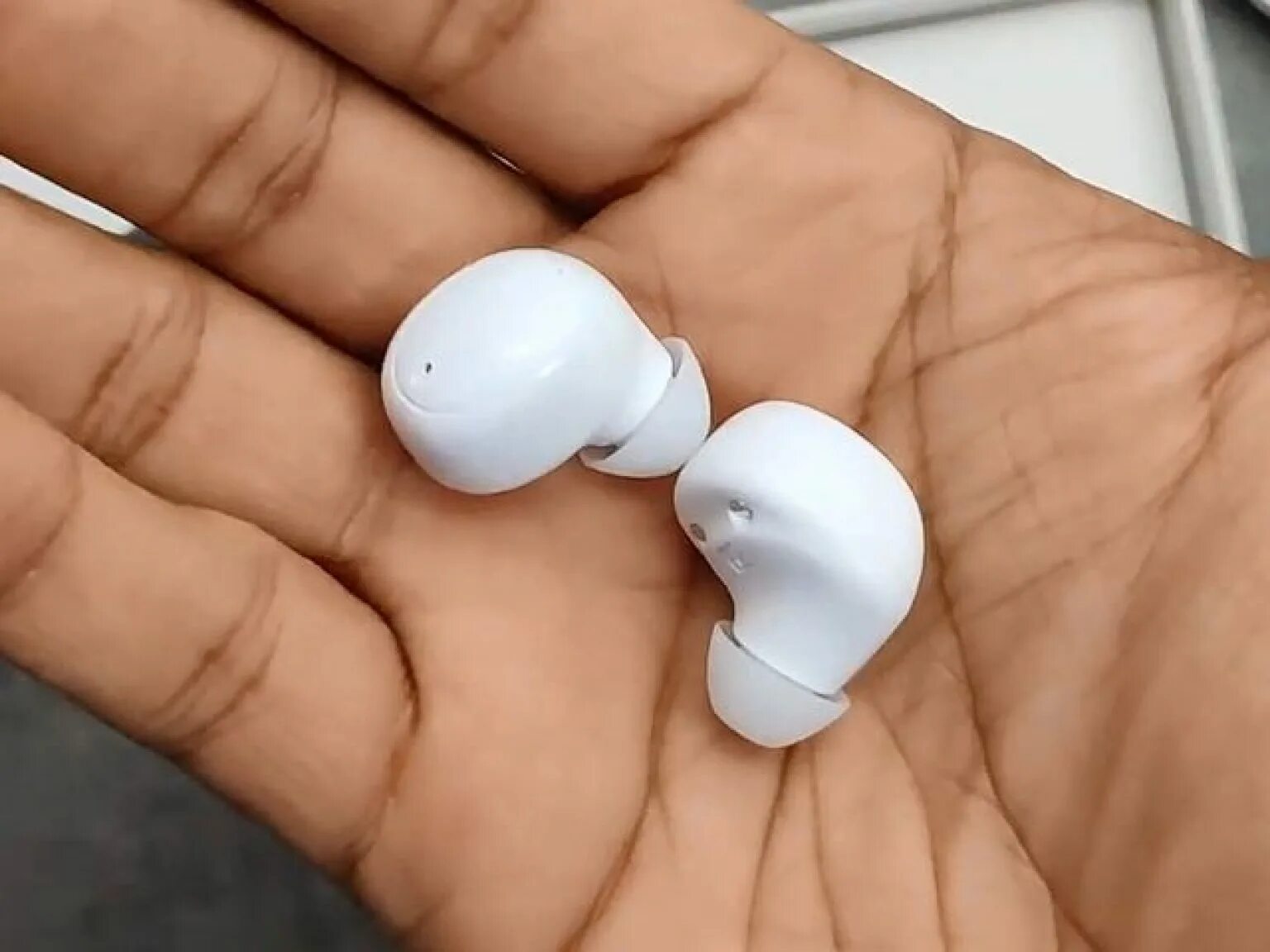 Samsung Galaxy Buds Pro амбушюры. Galaxy Buds 2 амбушюры. Амбушюры "Buds 4 Lite". Амбушюры для Samsung Buds 2 Pro. Samsung наушники амбушюры