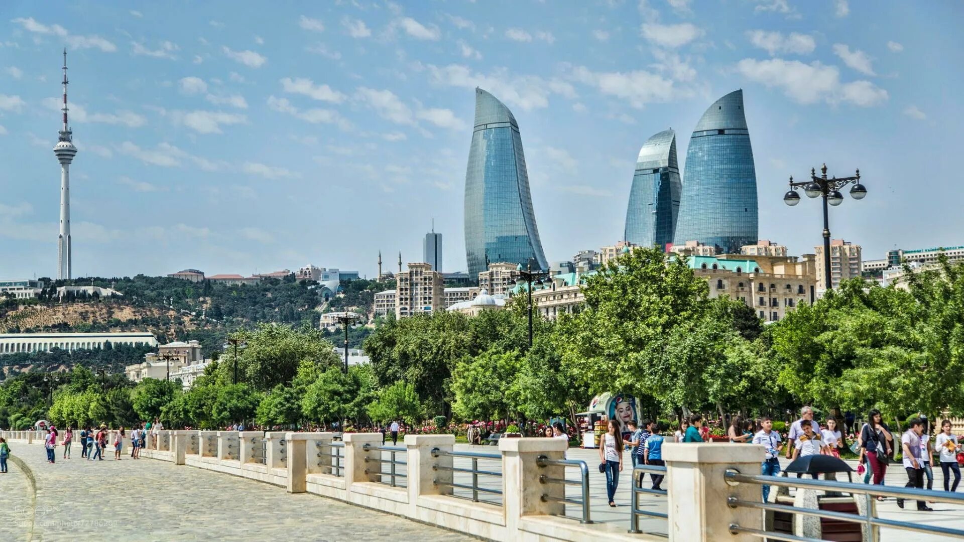 Экскурсии в азербайджане. Baki-Баку,столица Азербайджана. Flame Towers Азербайджан. Азейбарджан Баку достопримечательности. Баку столица Азербайджана бульвар.