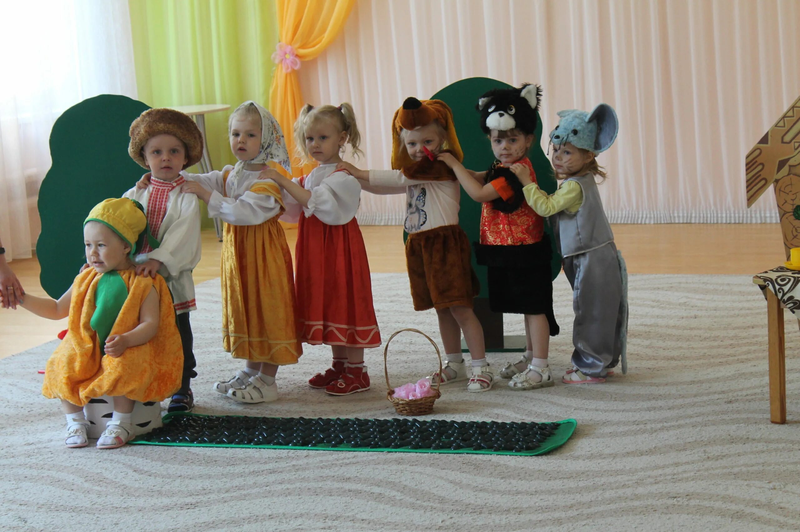 афиша сказки репка. сказка репка картинки для детей. афиша сказки репка в детском саду. сказка репка в детском садике. театрализованное представление по сказке репка.