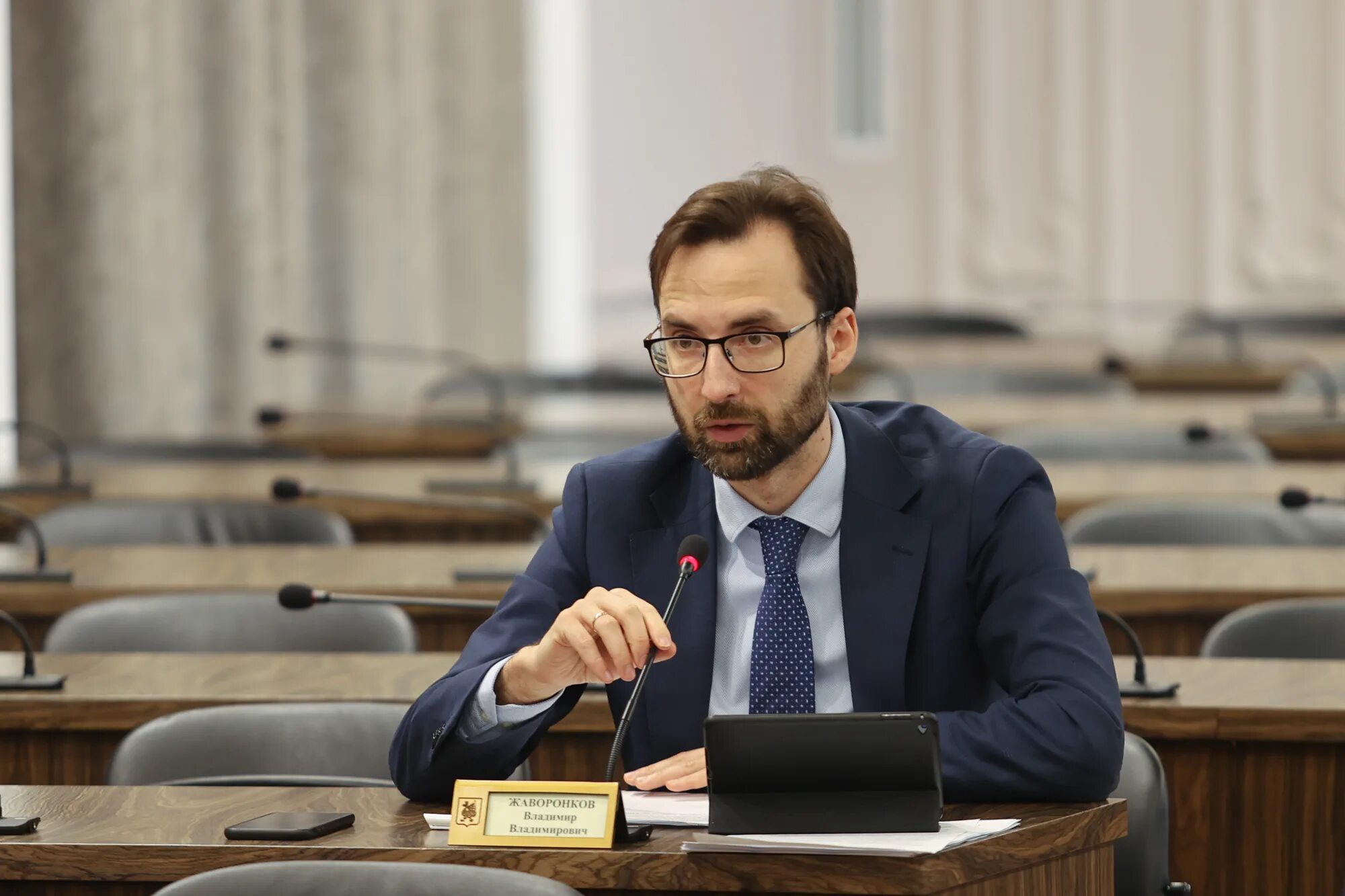 Жаворонков владимир владимирович казань биография личная жизнь Из здравоохранения главой КирМоса: чем известен Владимир Жаворонков