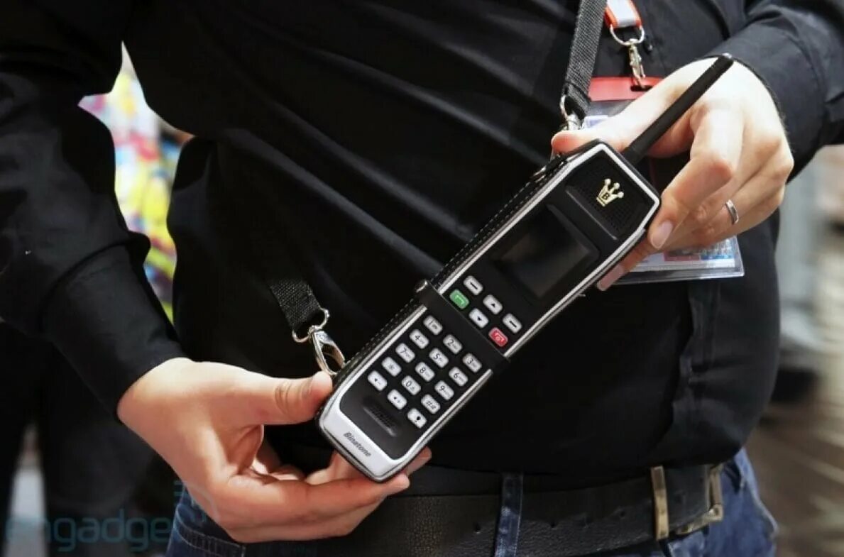 Моторола 2000. Сотовый 90-е нокиа. Сотовые телефоны 90-х. Сотовые телефоны 90-х годов. Нокиа 27 20.