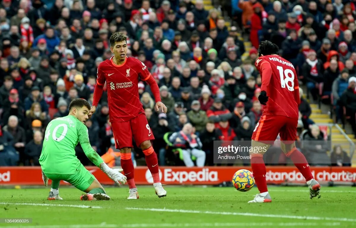 Brentford vs liverpool. Ливерпуль. Ливерпуль брентфорд. Ливерпуль 2022. Вест хэм брентфорд.