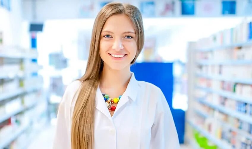 Фармацевт провизор. Аптека работа ночная. Фармацевт в аптеке. Фармацевт. Покупатель в аптеке.